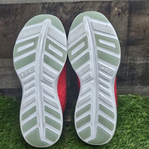 APL Athletic Propulsion Labs BRICK WHITE Techloom Phantom Sneakers - Picture 12 of 12